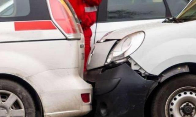 “三者险”有必要买100万吗？车险员说出答案，钱白花了！