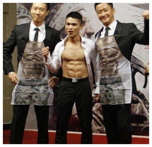 吴京演过的所有作品 868b-kherpxx3819093.jpg