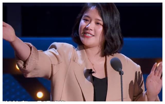 33岁女演员马思纯又胖出新高度?真相让人心疼,抗抑郁症药物导致