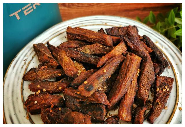 自己怎么做牛肉干空气炸锅 3cc0-iwpcxks3820876.jpg