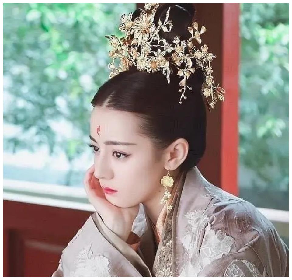 《长歌行》剧组最新通告单首度曝光,原来迪丽热巴这么优秀