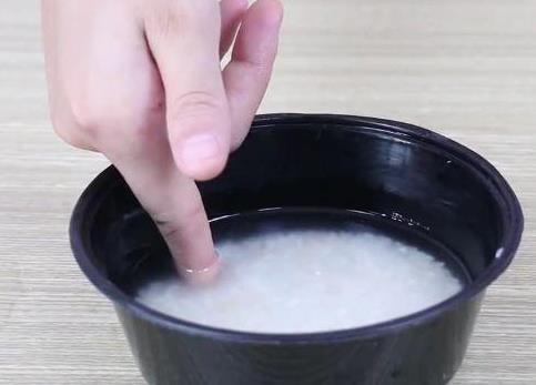 大米怎么蒸才最好吃 68f5-izwfpys7293262.jpg