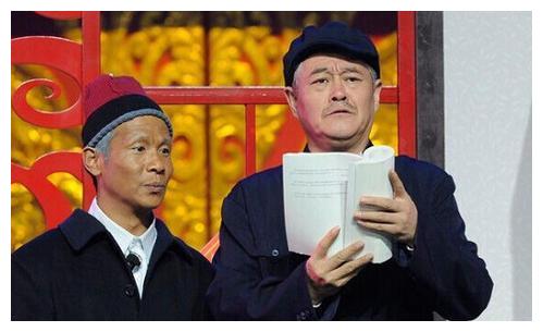 他参加春晚演小品紧张到忘词,随口瞎编9个字,却成了经典台词休闲区蓝鸢梦想 - Www.slyday.coM 他参加春晚演小品紧张到忘词,随口瞎编9个字,却成了经典台词休闲区蓝鸢梦想 - Www.slyday.coM