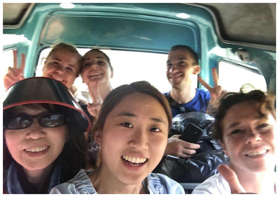坐别人车的时候,最好不要做这4件蠢事,避免成为别人讨厌的对象