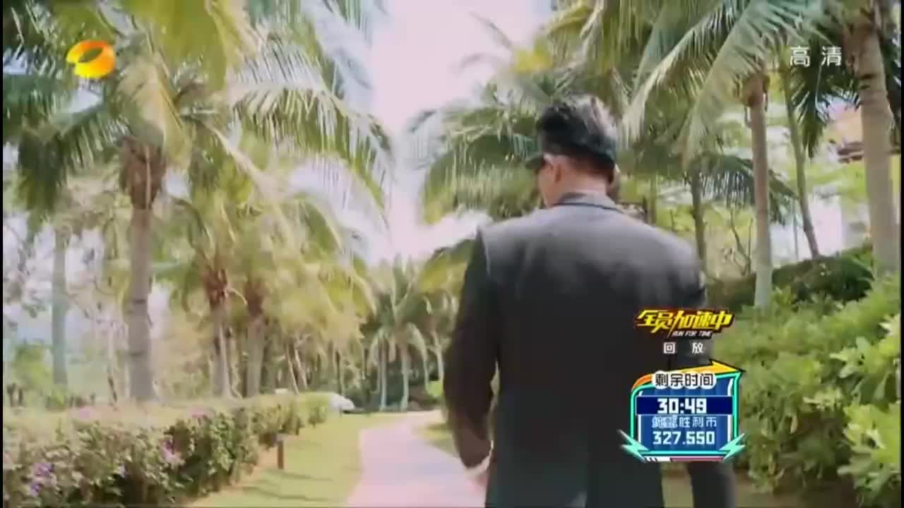 全员加速中:女猎人出现在水中,杜淳刚下去就被抓,白了