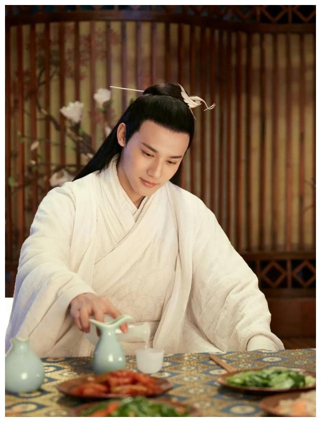 古装白衣男神:白敬亭