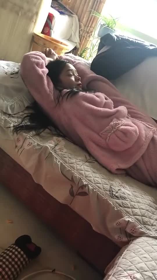 一个人在家里是有多无聊