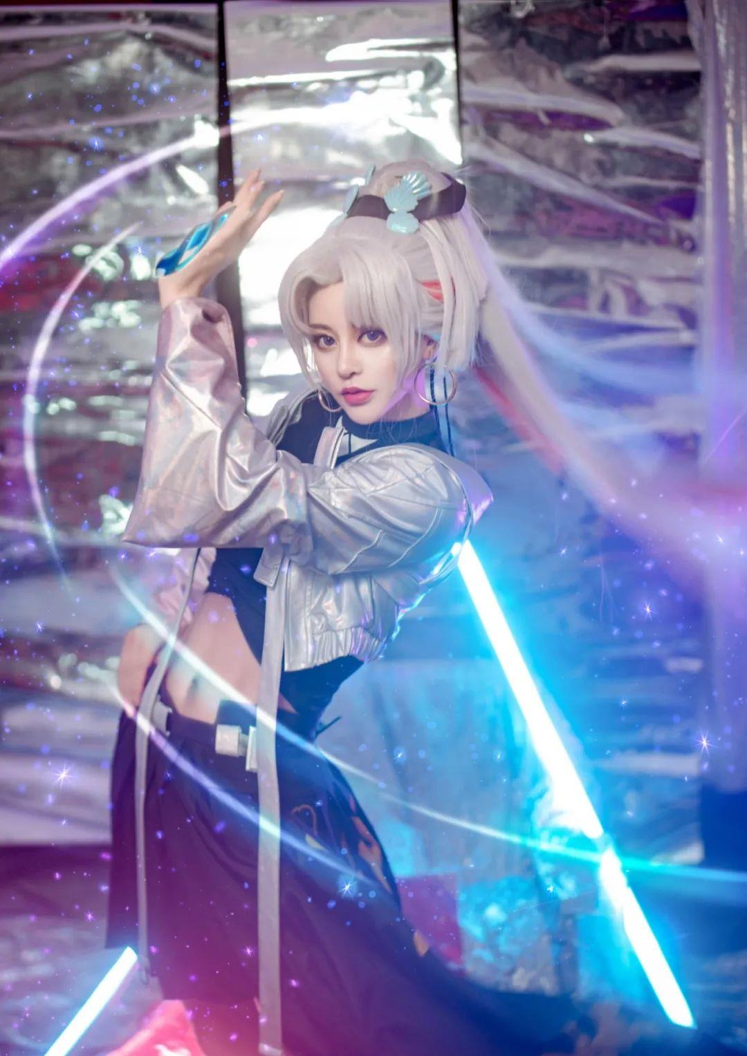王者荣耀上官婉儿cosplay大长腿完美演绎飘逸姿态
