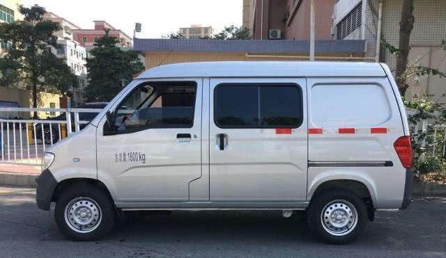 这款五菱面包车,3万的良心售价,大空间真的能装