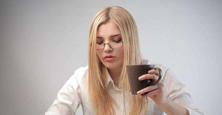 眼镜配低有什么不舒服,眼镜配低了会有什么反应?