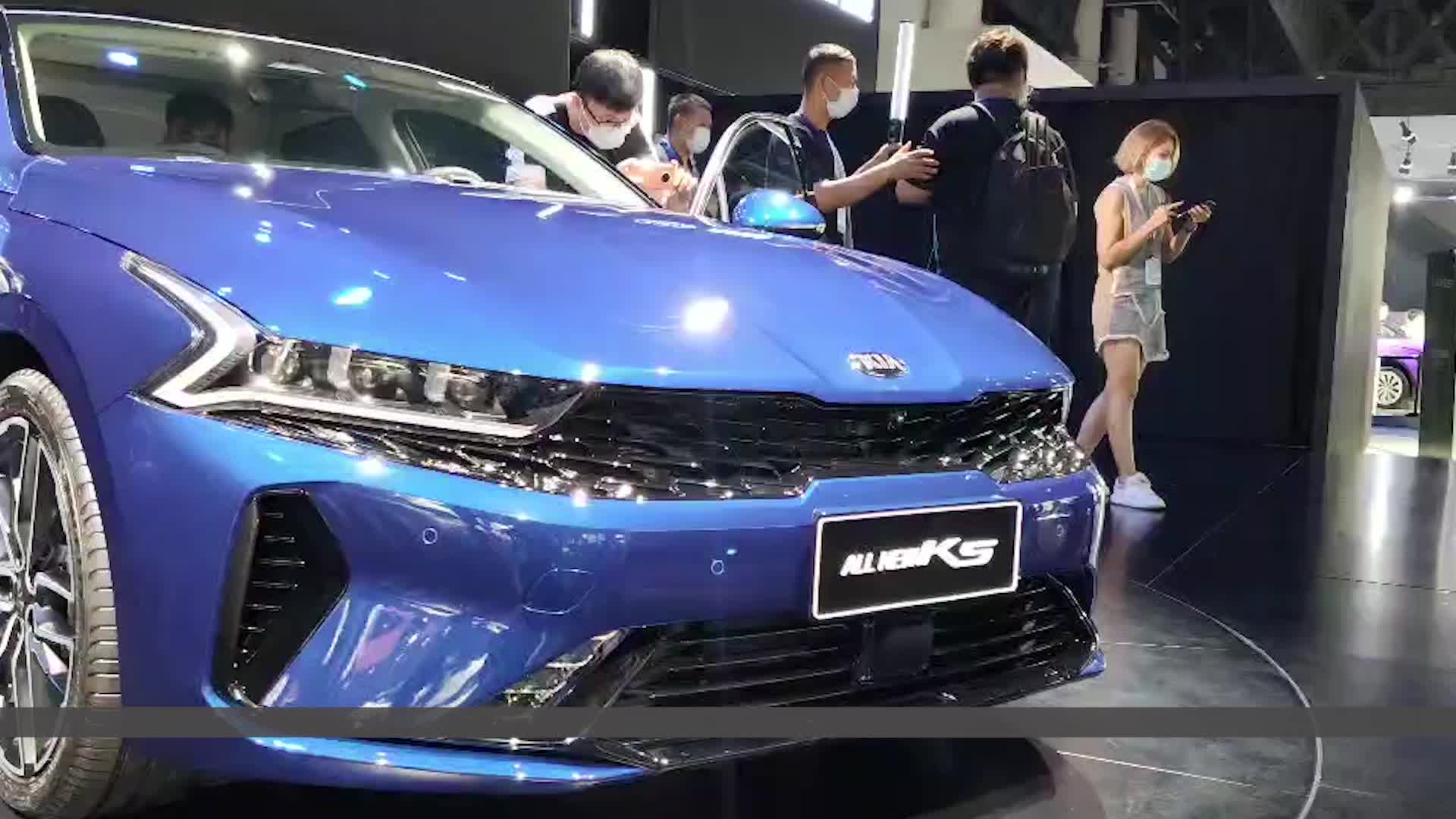 麻辣拍客成都车展丨起亚凯酷开启预售，这价格你心动了吗？