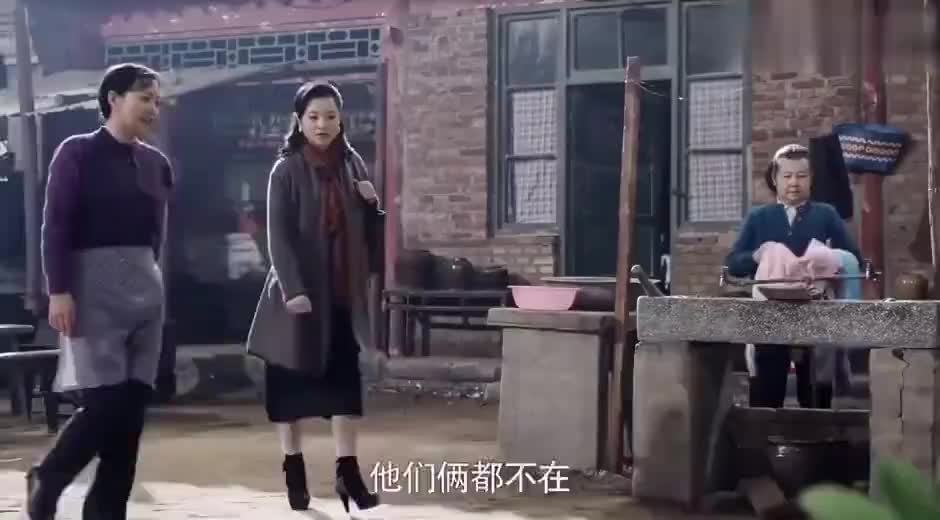 情满四合院两个女人同时爱上一个男人战争开始了