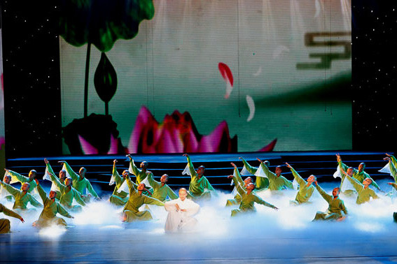 寒冬腊月，哪3生肖人有贵人雪中送炭，人气财气火旺，步入上升期