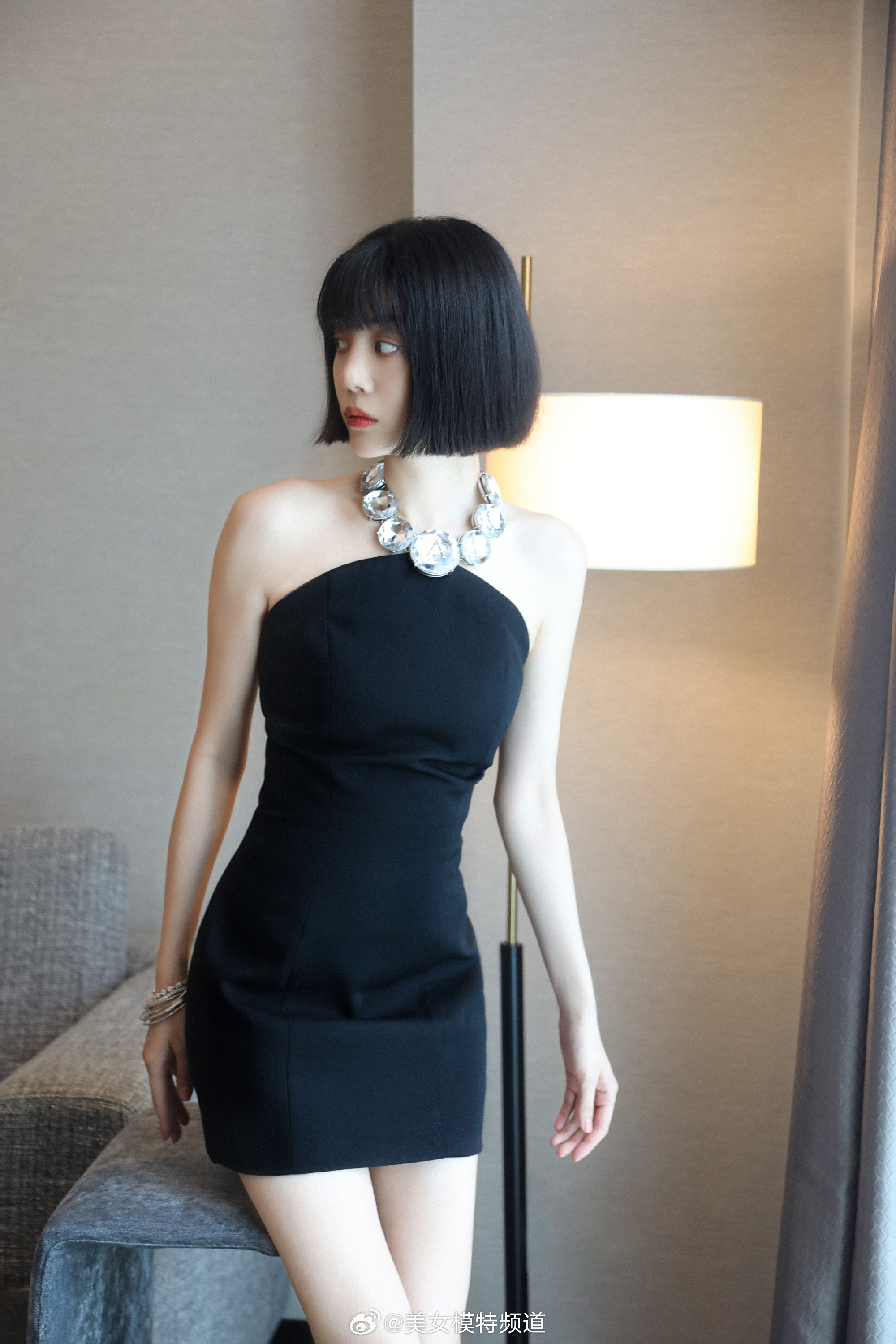 李溪芮冷酷上线