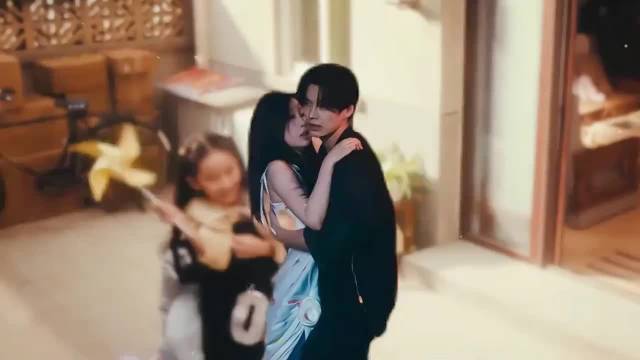 《双轨》前六集剧情解析，靳朝先动心暗示感情变化