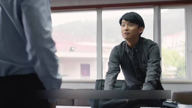 母亲病危只拿出三万还债，杨巡抛下家人赴沪攀高枝