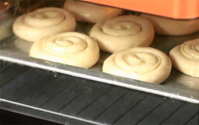 面粉别再蒸馒头了,教你馋嘴新做法,一包一卷,好吃到念念不忘休闲区蓝鸢梦想 - Www.slyday.coM 面粉别再蒸馒头了,教你馋嘴新做法,一包一卷,好吃到念念不忘休闲区蓝鸢梦想 - Www.slyday.coM