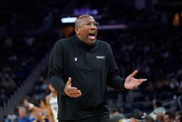 勇士核心面对丹佛铁军