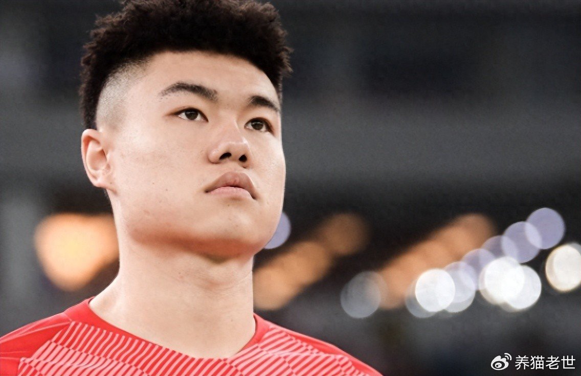 达万公开夸赞塞尔吉尼奥！直言他是非常好的一个人，引发热议