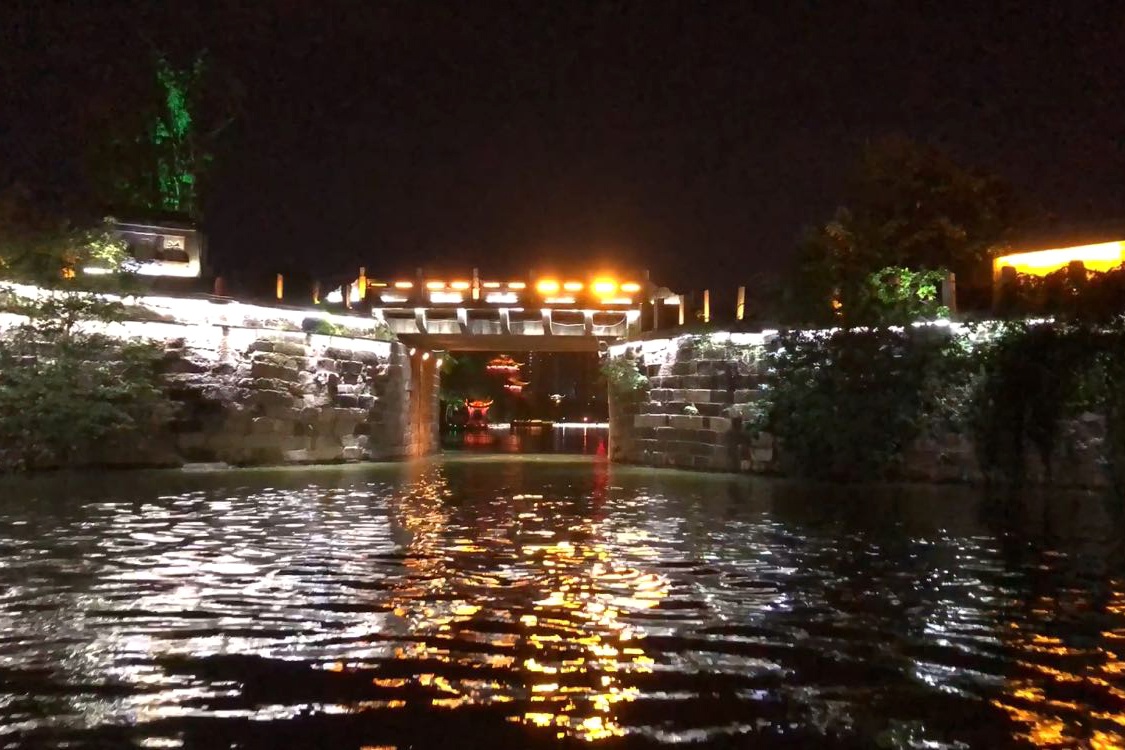 里运河是京杭大运河最早的一段,夜色原来那么美!不要错过哦 里运河是京杭大运河最早的一段,夜色原来那么美!不要错过哦