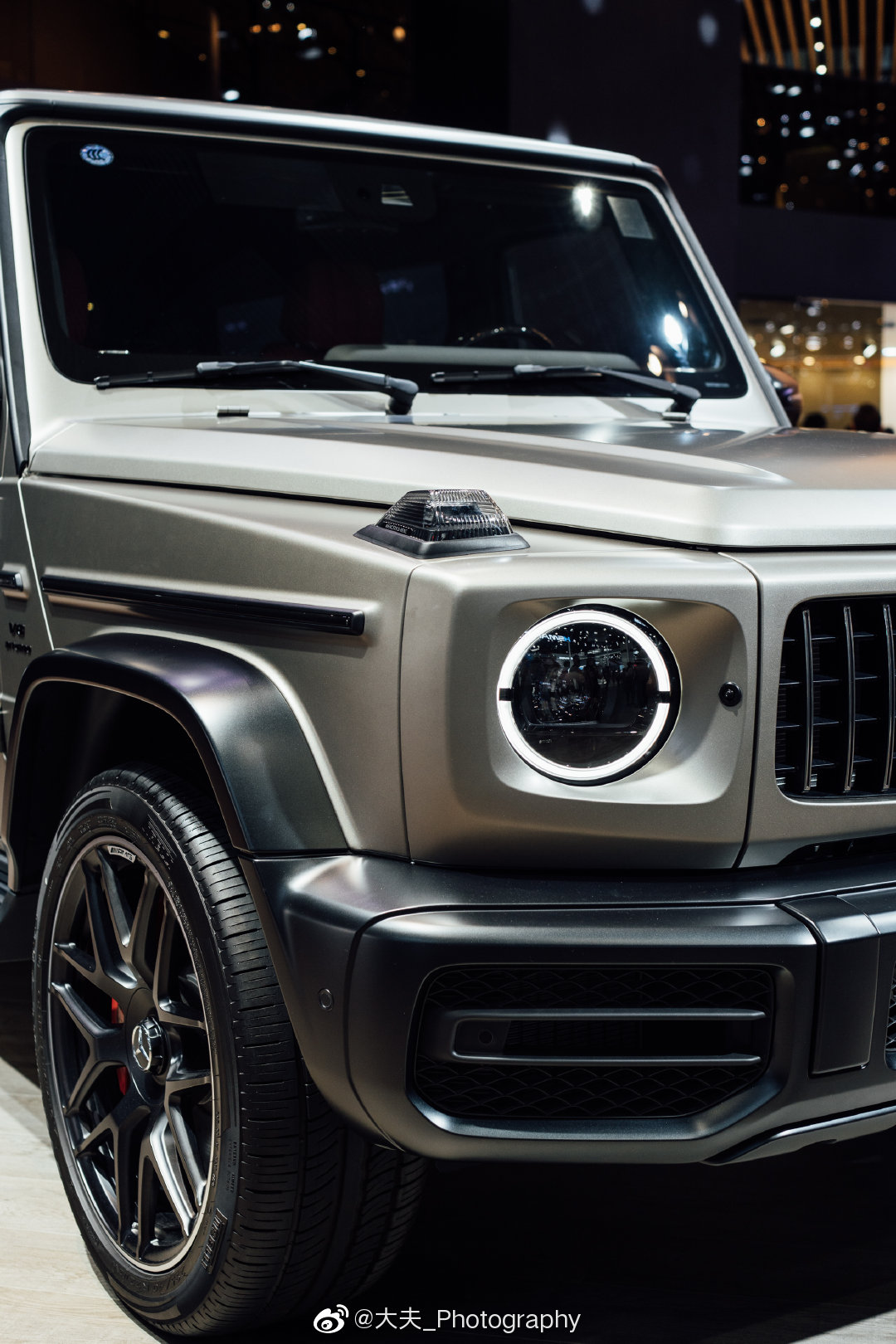 「“正常人去车展，哪会看车啊？”，不好意思，我不是正常人……