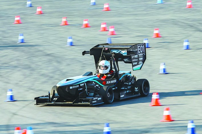 百乘驰骋 驭电而行展风采