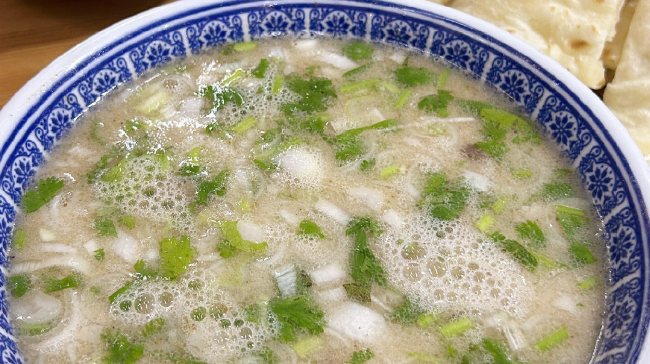 为啥内地羊汤好喝，内蒙新疆却少有羊汤？羊肉的差别太大了