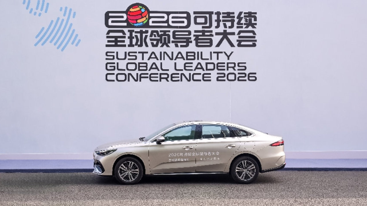 吉利银河新一代甲醇电混技术亮相2026可持续全球领导者大会