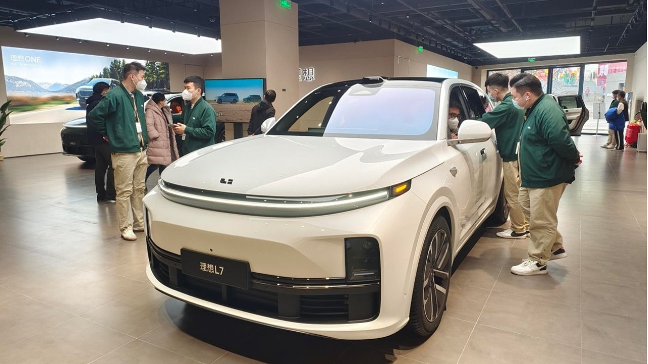 理想汽车：去年第三季度盈利28亿，今年第三季度亏损6.24亿