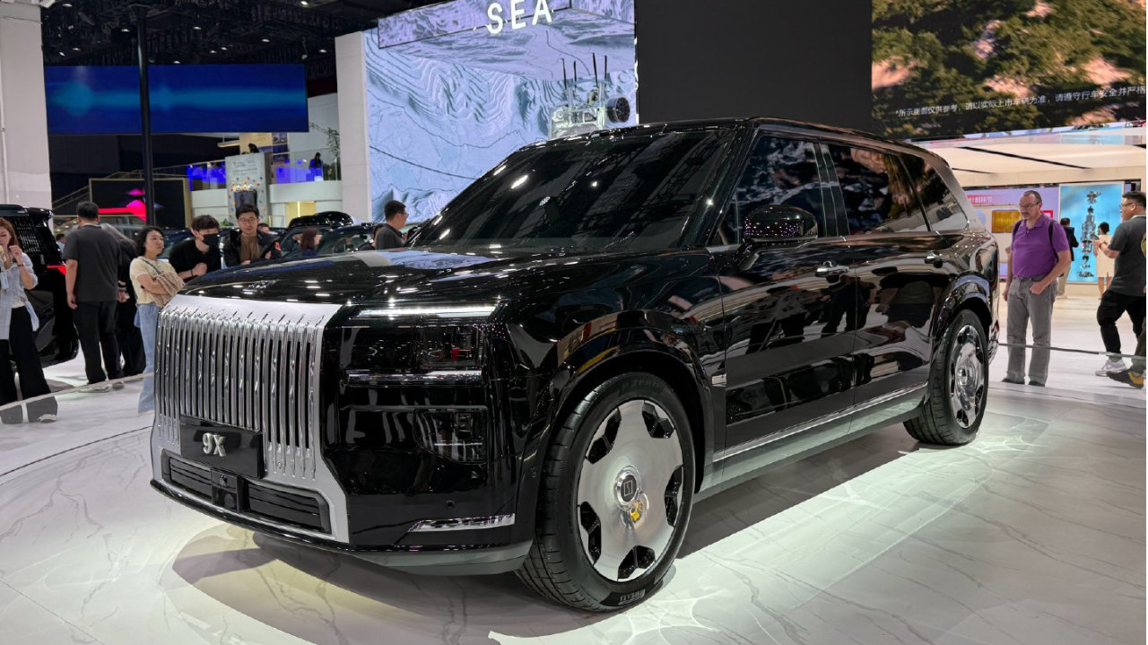 自主车企扎堆上市“9系”车，传统豪华汽车品牌能扛住吗？