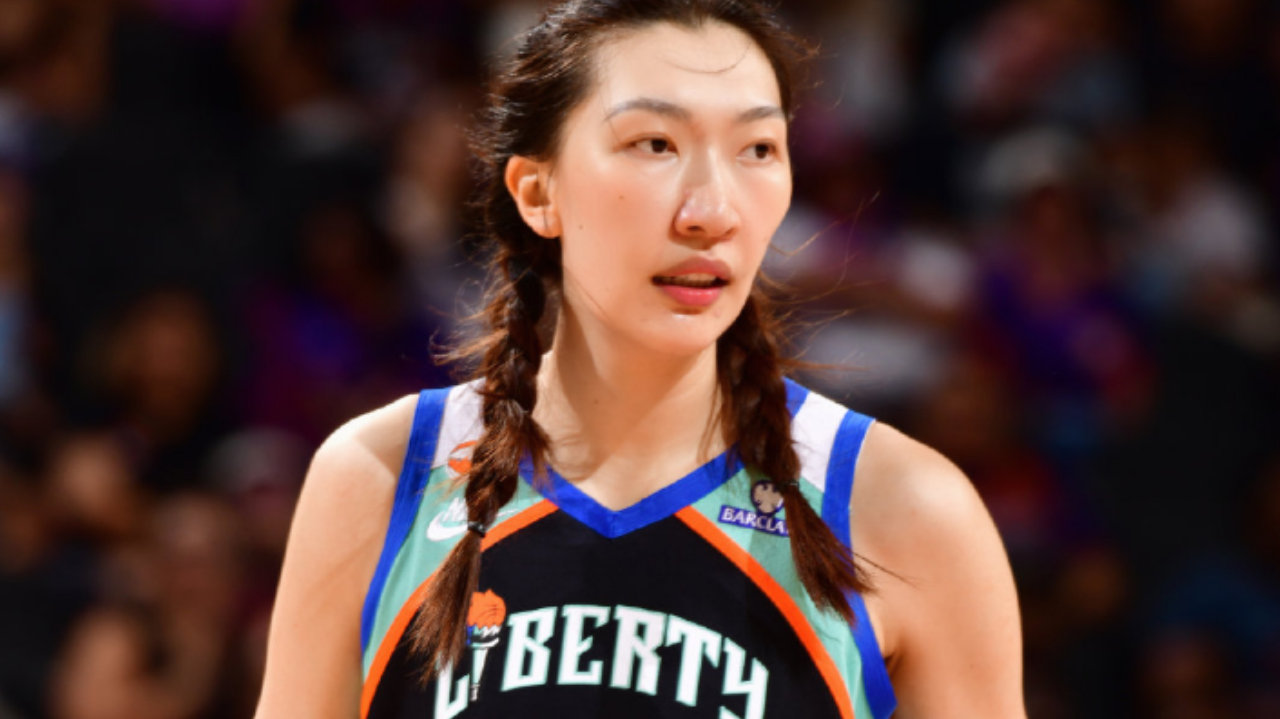 韩旭2+2WNBA赛季结束！自由人0-3遭横扫 梦想时隔13年进总决赛