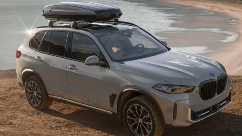 都是豪华越野车：宝马X8要来了，奔驰大G还能加价卖吗？