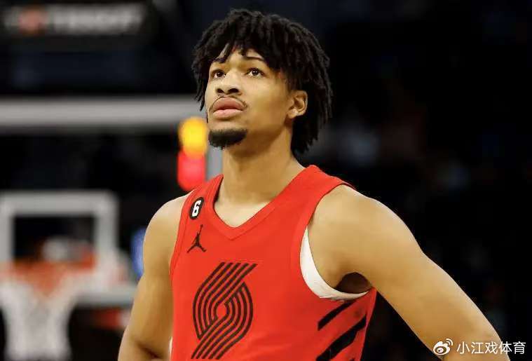 三少轰60分终结7连败！鹈鹕找到重建基石，开拓者狂输23分真该摆烂