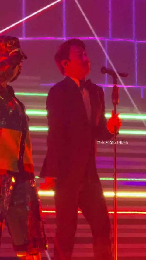 黎明澳门演唱会献唱经典《全日爱》,电子鼻祖引爆全场