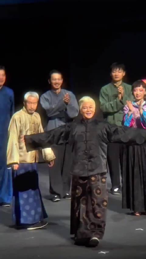 文武双全的吴樾 一身正气 颇有大将风范.