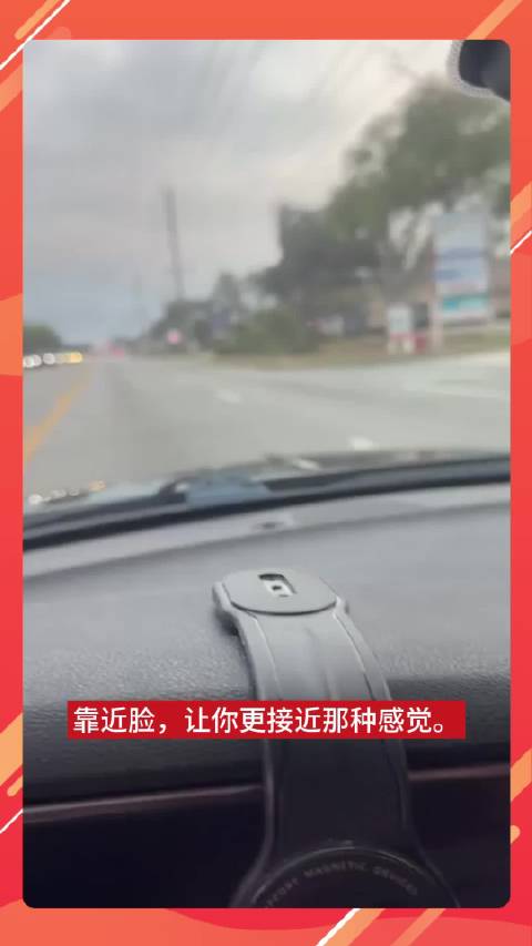 疯狂司机高速撞车致SUV飞起️