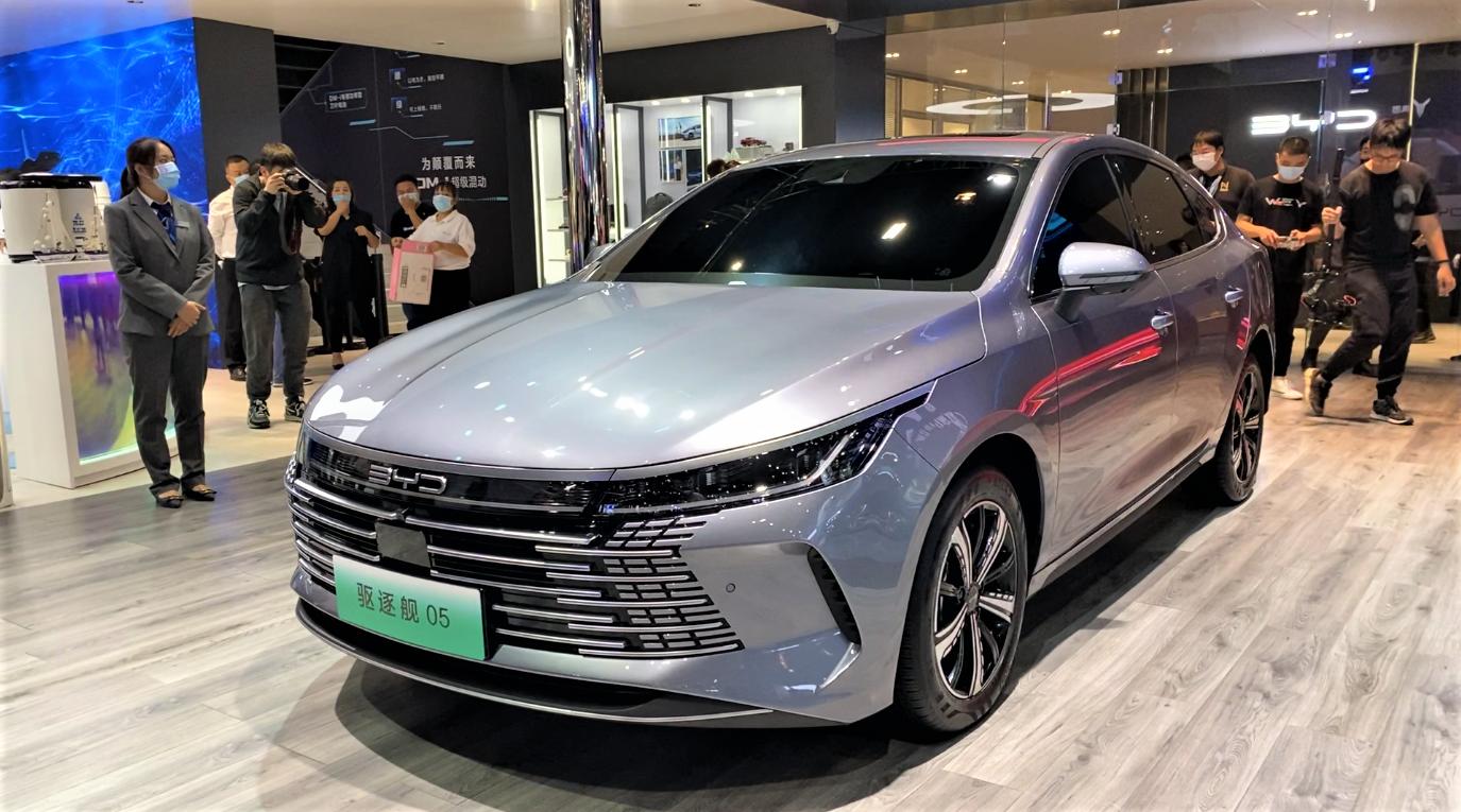 2022款比亚迪驱逐舰05车展亮相，近距离了解后，给个不喜欢的理由