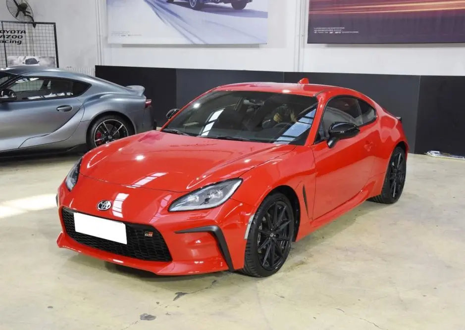 限量386台的丰田车，其实就是换标换LOGO的斯巴鲁BRZ（武汉logo设计）丰田斯巴鲁合体，