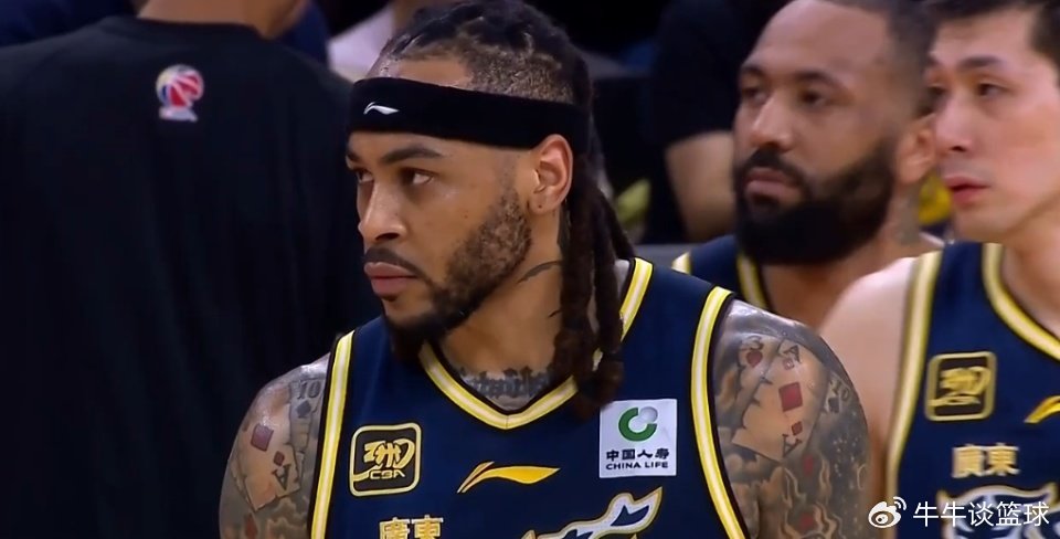 广东男篮内线“地震”级调整：莫兰德张明池王少杰离队 徐昕申请交易