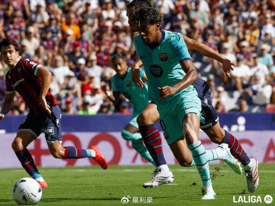 巴萨客场4-2胜莱万特五连胜 亚马尔梅开二度领跑西甲