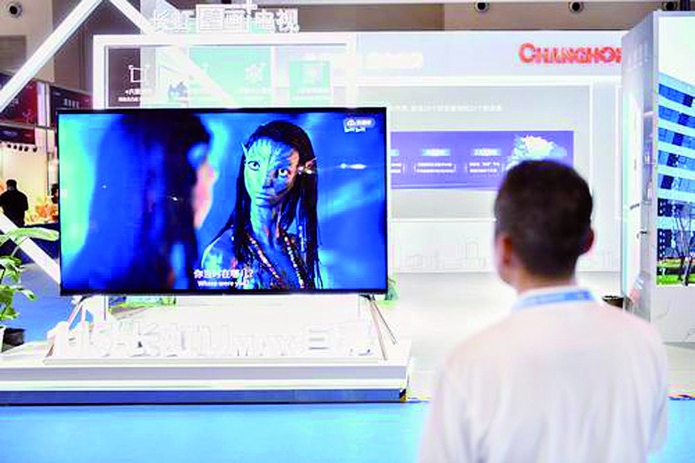 “陆海优品”琳琅满目 新能源汽车“同台竞技”