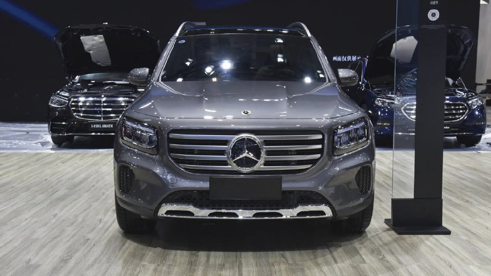 感受下奔驰的“诚意”，7座SUV只卖20.47万，配2.0T，月销3281台