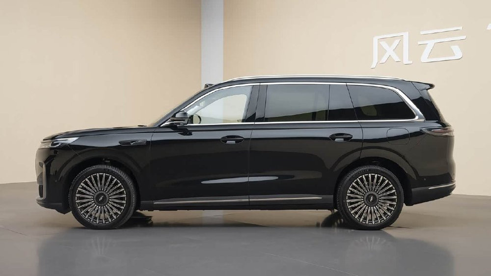 奇瑞造了台“理想L9”，长超5米2，配30英寸巨屏，续航超1400km