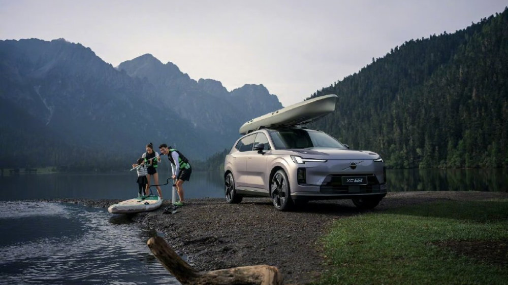 26.99万起！沃尔沃XC70插混SUV上市：拥有1200km综合续航