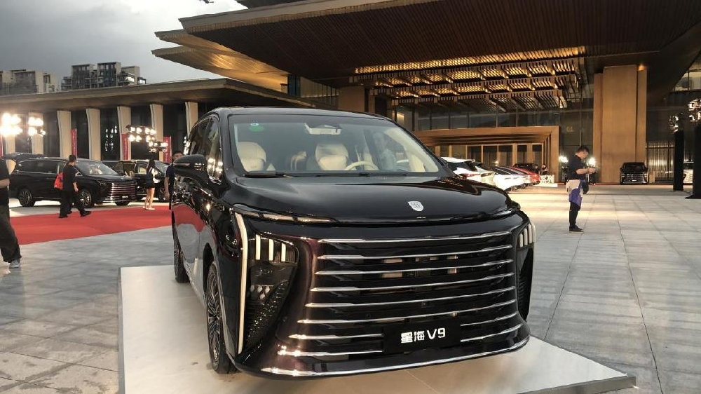20万预算买插混中大型MPV，为何首推东风风行星海V9？