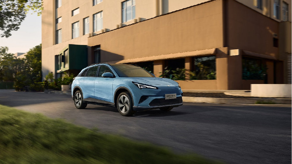 10.98万起享纯电级增程与智驾，王炸登场！极狐阿尔法T5上市