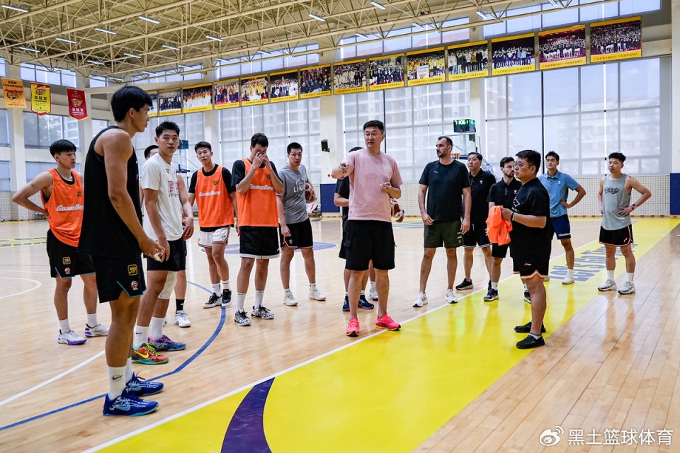 大湾区全运会率队夺冠！杜锋官宣当选新一届广东省篮球协会会长