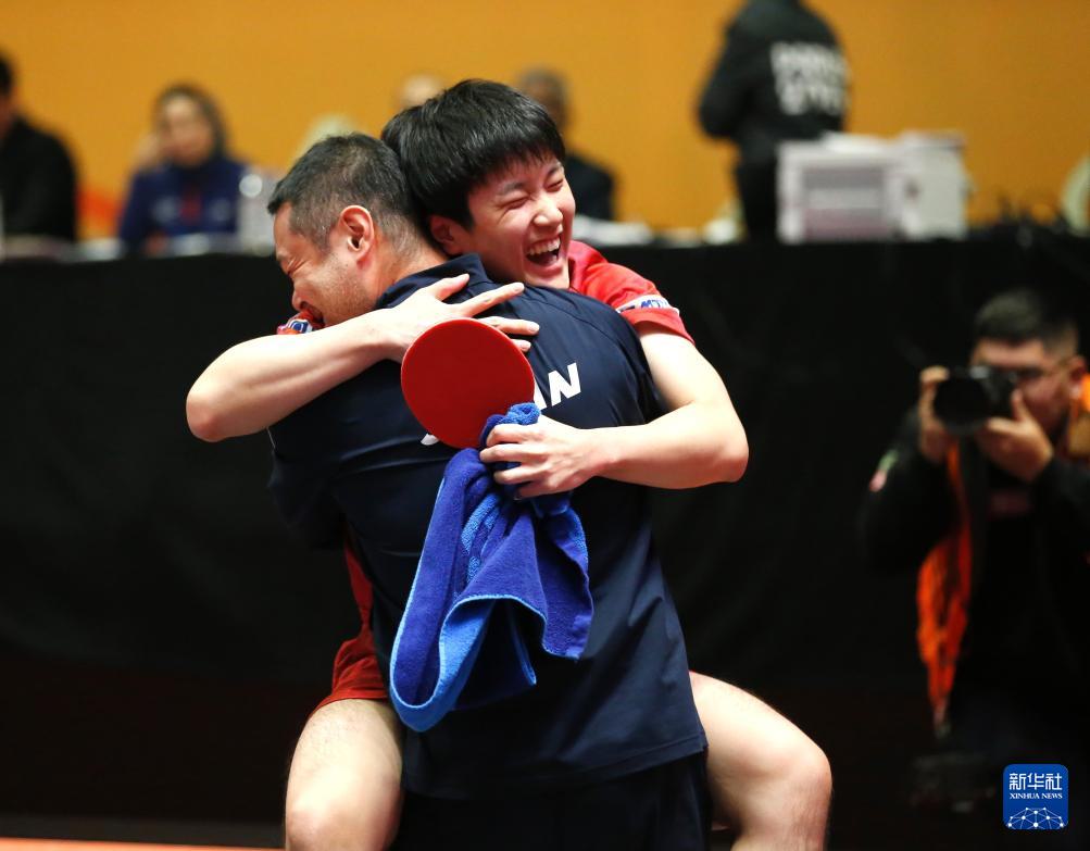 乒乓球——亚锦赛：张本智和夺冠林诗栋奥斯帕选手_新浪新闻