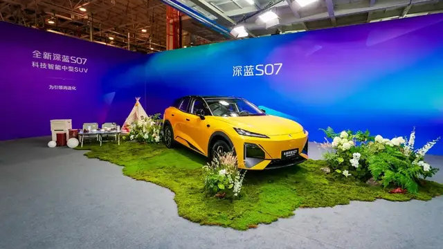 标配华为乾崑，15.69万起，全新深蓝S07上市交付