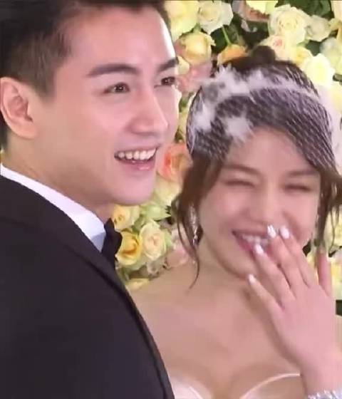 陈晓陈妍希官宣离婚，结束九年婚姻